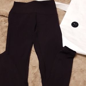 Lululemon sz 6 plum leggings
